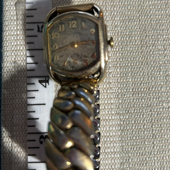 Hamilton gold plated watch needs repair - Picture 4 of 5